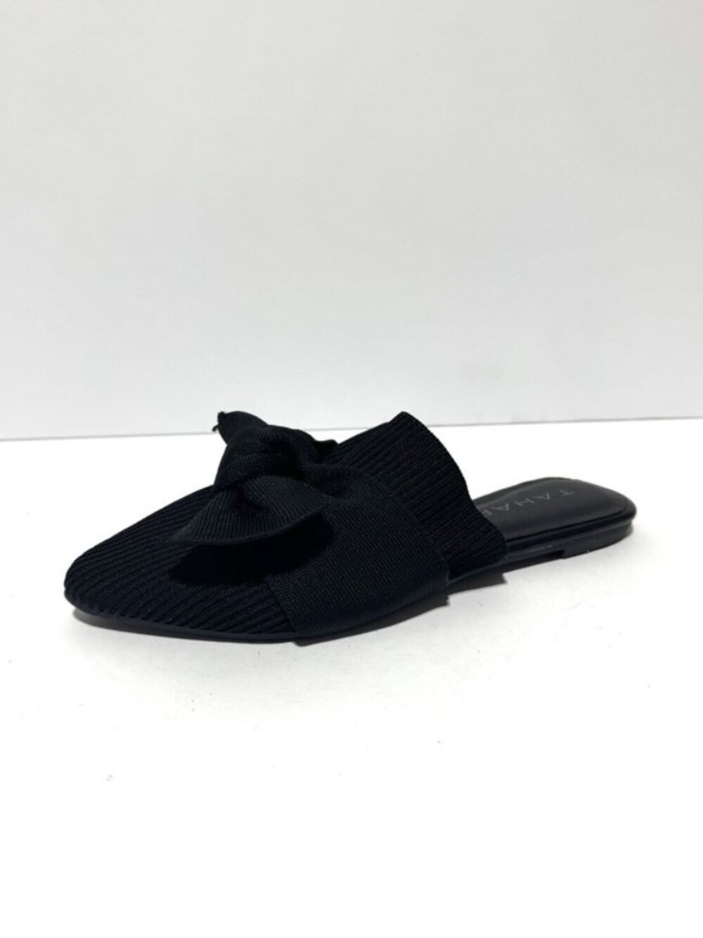 Tahari Womens Seville Flats Black Size 6.5 M